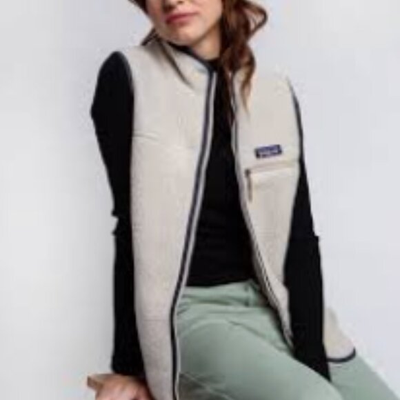 Patagonia Jackets & Blazers - Patagonia Full-Zip Cream Vest | Green Details | Size S | EUC